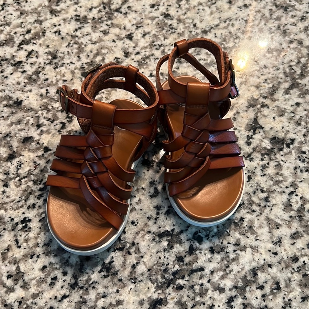 Wonder Nation toddler girls sandals like new